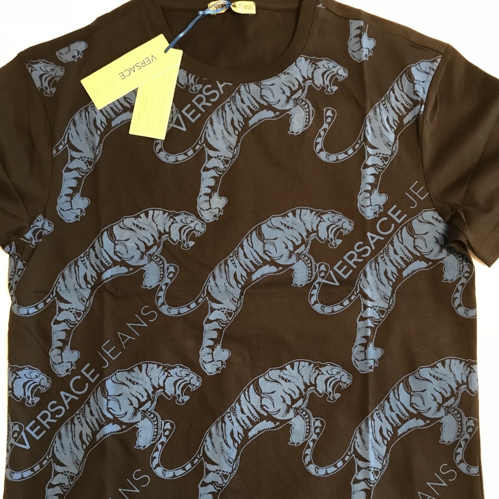 Versace tshirt